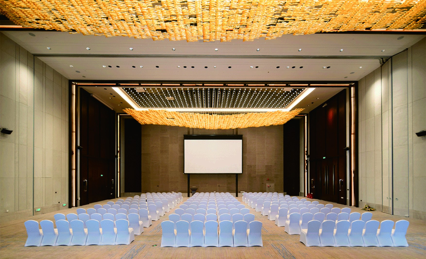 Hilton Garden Inn Zhuhai Hengqin lighting case
